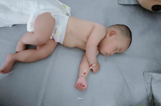 株洲73码适合多大宝宝穿